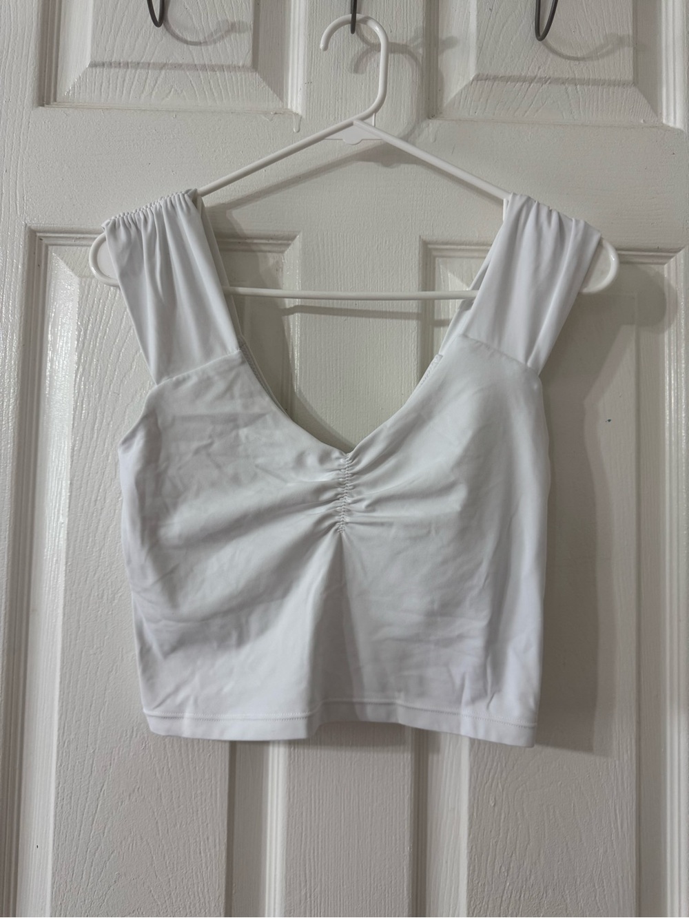 aerie White V-Neck Ruched Crop Tank